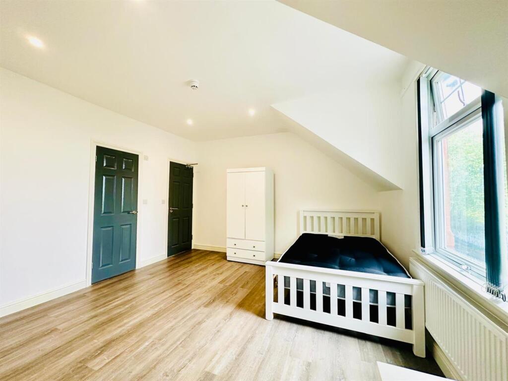 Main image of property: Derby Road, Nottingham