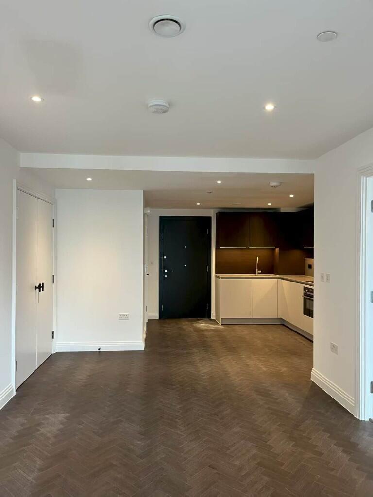 Main image of property: Western Gateway, London, E16