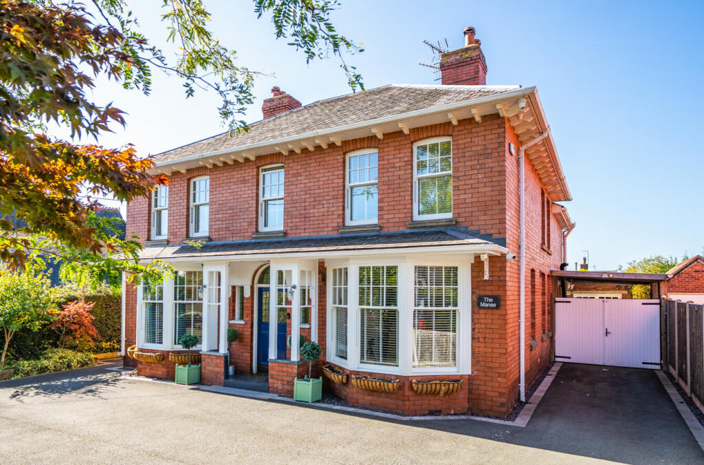 Main image of property: The Manse, Llanymynech,