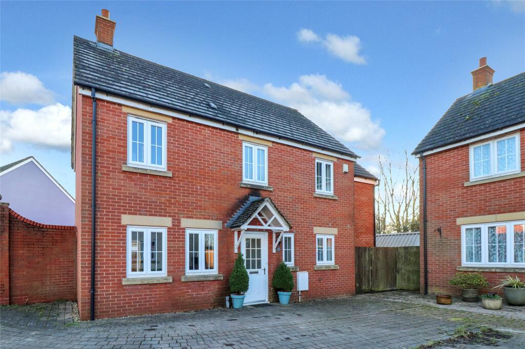 4 bedroom detached house for sale in Cannington Road, Witheridge