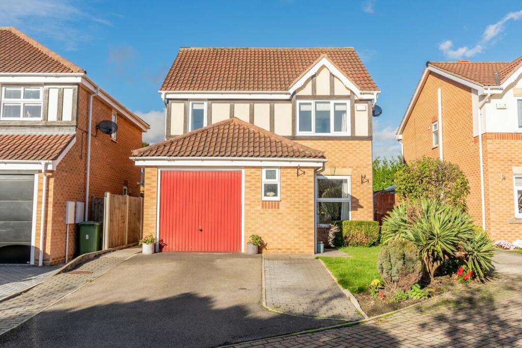 3 bedroom detached house for sale in Lancet Rise, Robin Hood, WF3