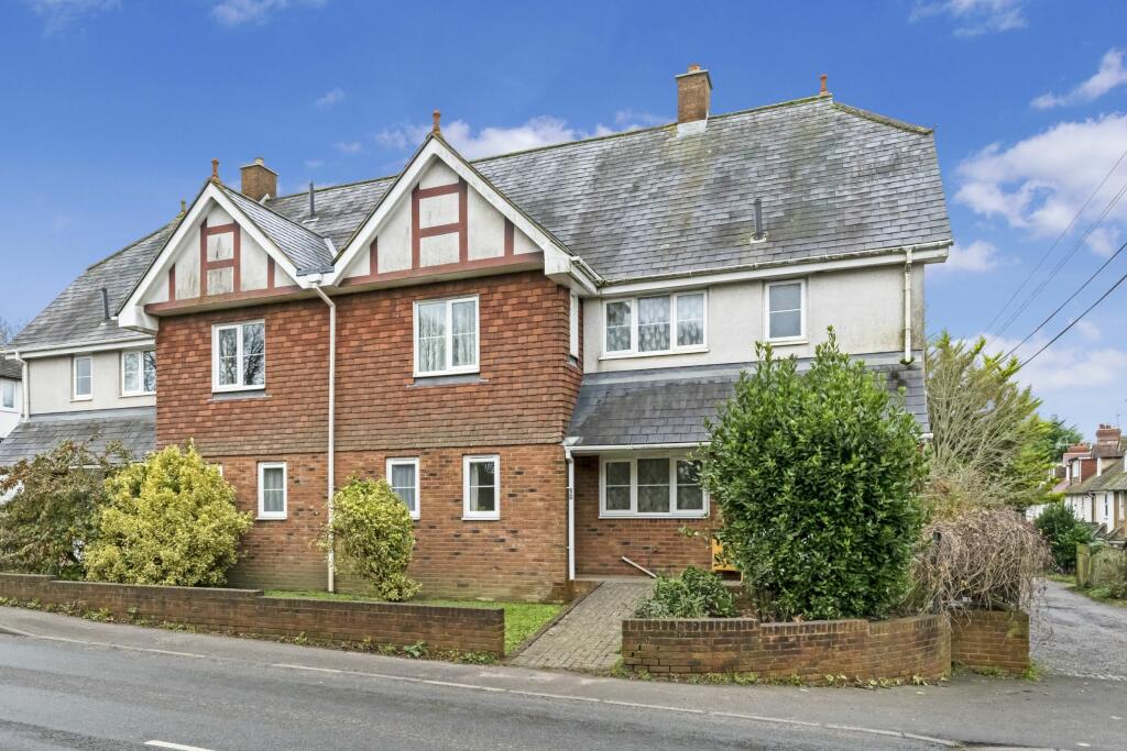 Main image of property: 7 Duke Villas, Hawkhurst Road, Cranbrook, Kent TN17 3QQ
