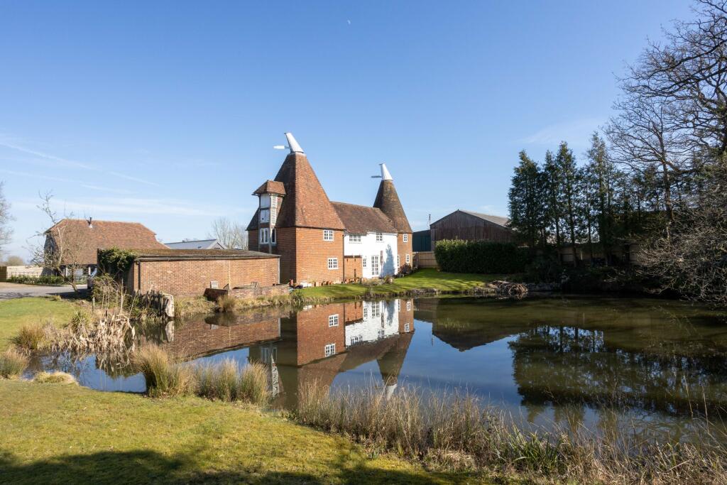 Main image of property: Doves Oast, Swattenden Lane, Cranbrook, Kent, TN17 3PN