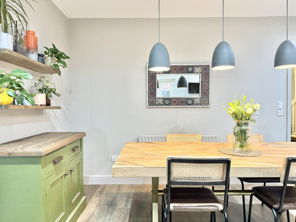 Additional property image - Azalea Close, Napsbury Park, St. Albans