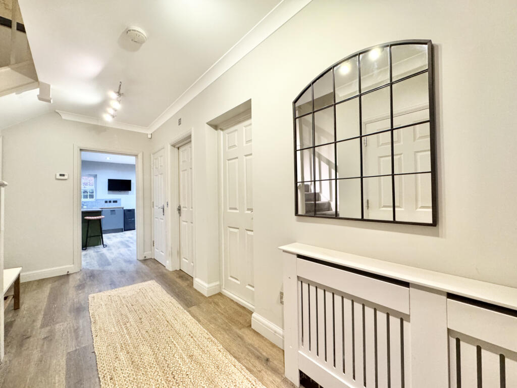 Additional property image - Azalea Close, Napsbury Park, St. Albans