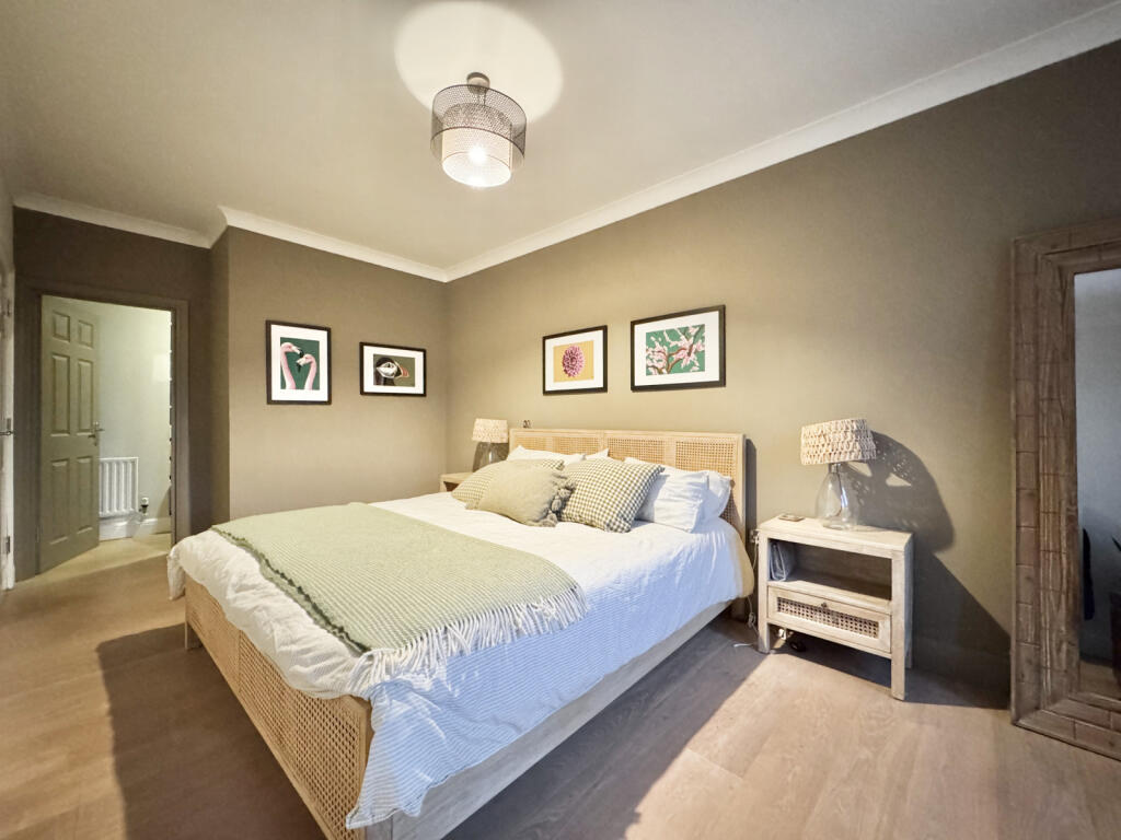 Additional property image - Azalea Close, Napsbury Park, St. Albans