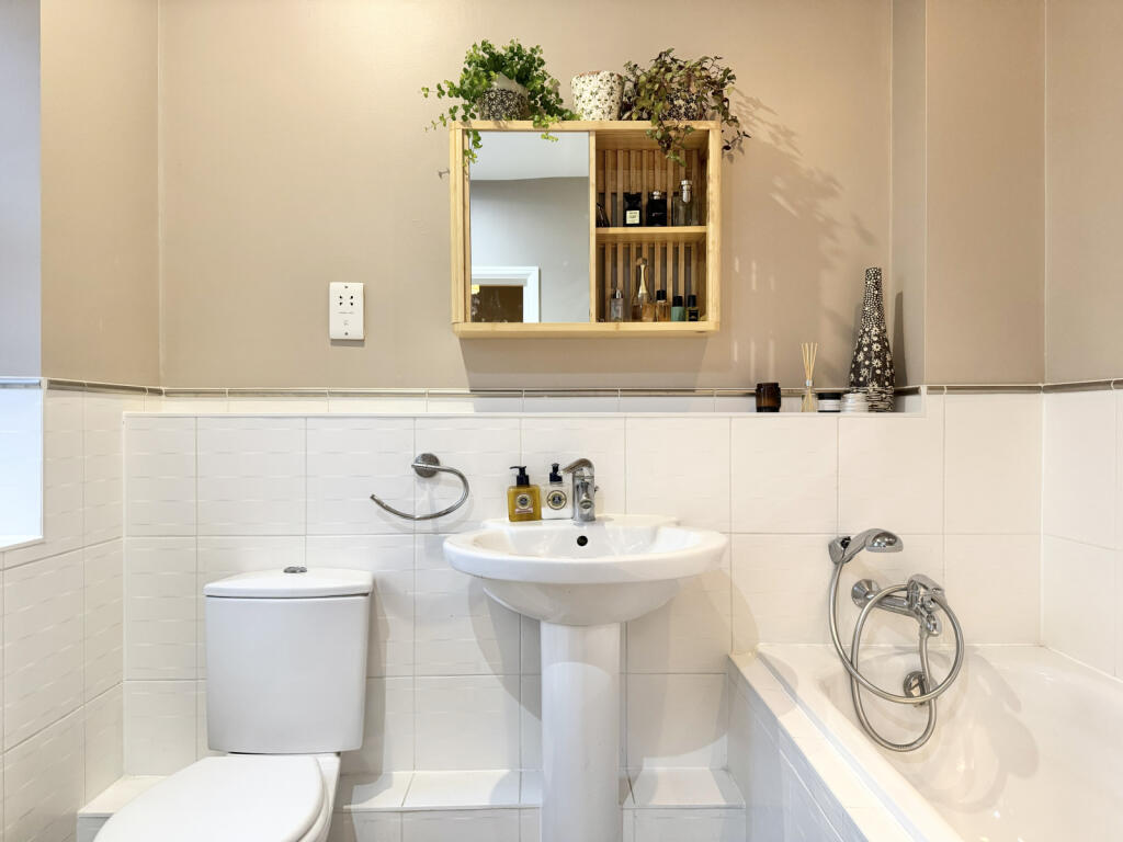 Additional property image - Azalea Close, Napsbury Park, St. Albans