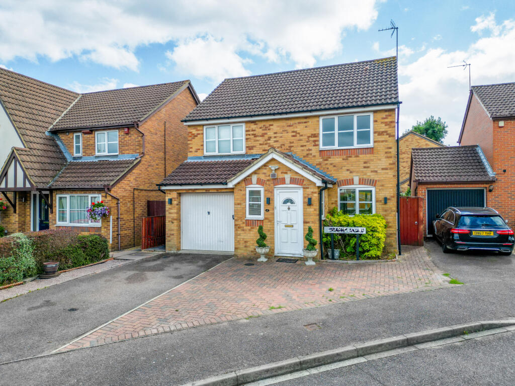 Main image of property: Graphic Close, Dunstable