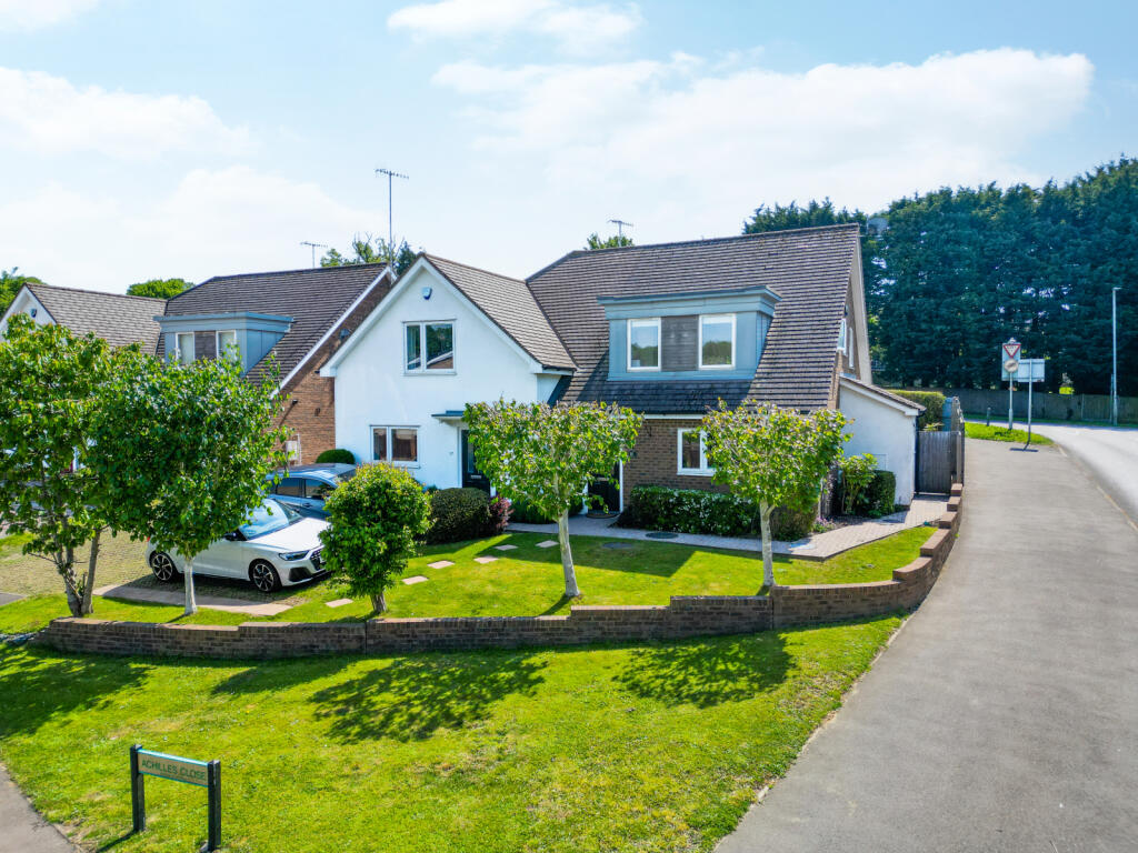 Main image of property: Achilles Close, Hemel Hempstead