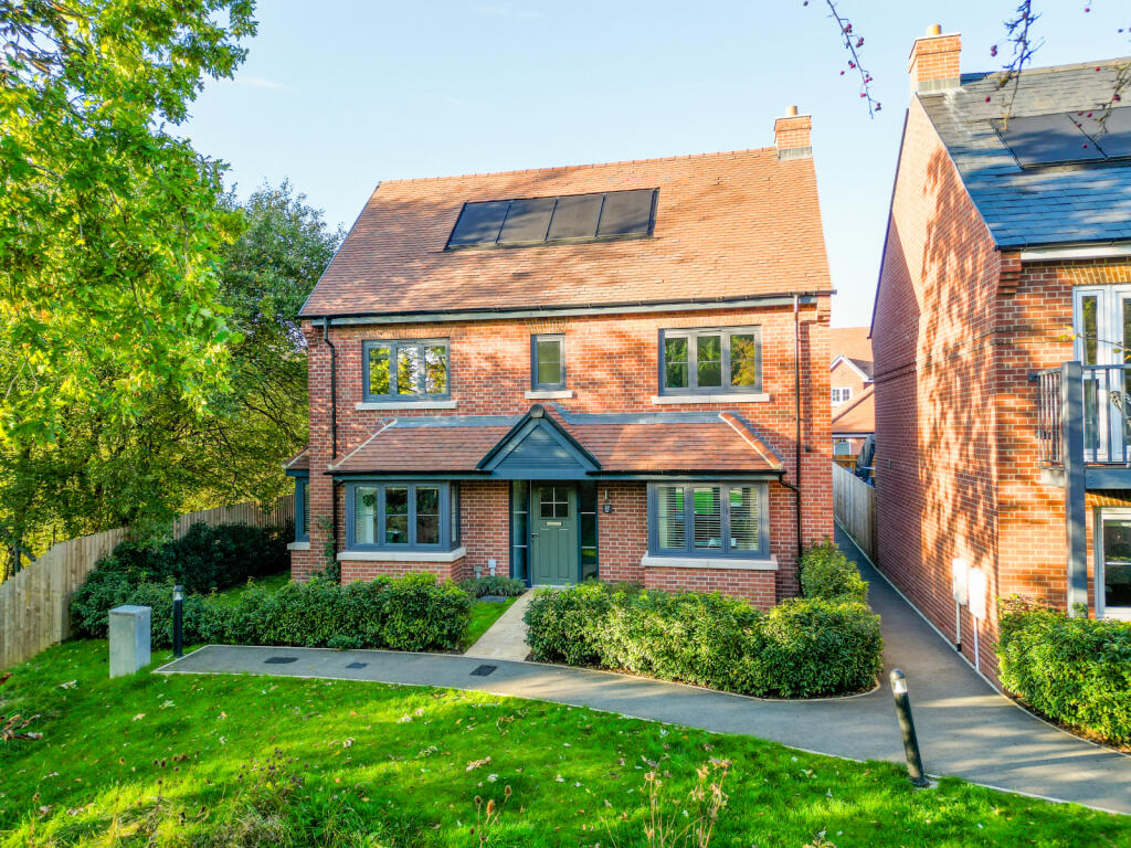 Main image of property: Heron Mews, Bourne End