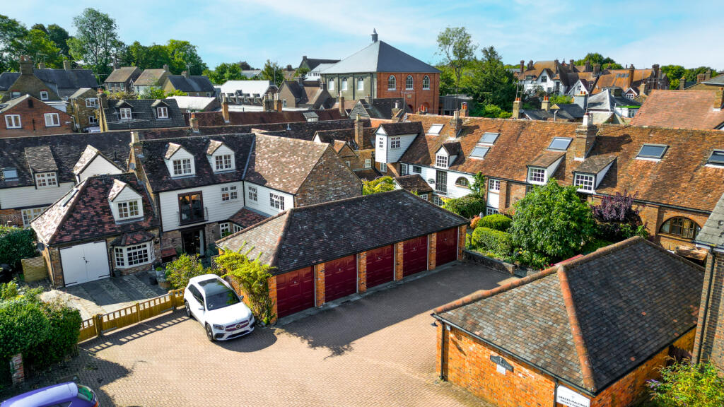 3 bedroom terraced house for sale in Graces Maltings, Akeman Street