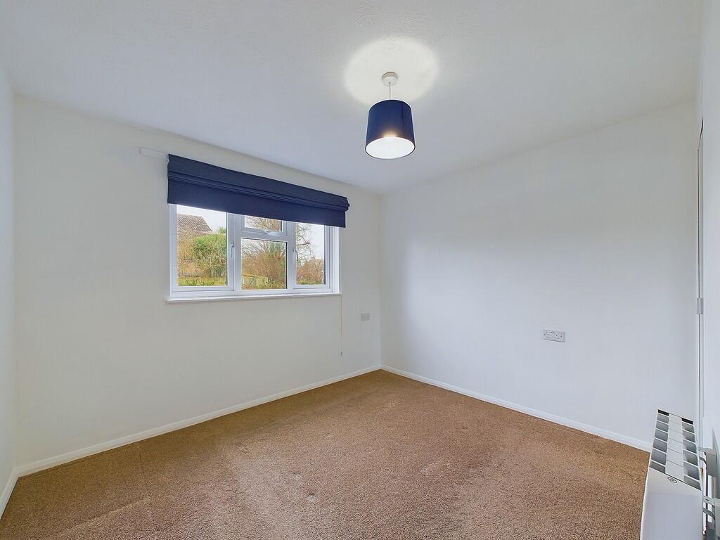 Additional property image - Carisbrooke Drive, Worthing, BN13 3QT