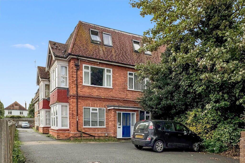 Main image of property: Broadwater Road, Worthing, BN14 8AD