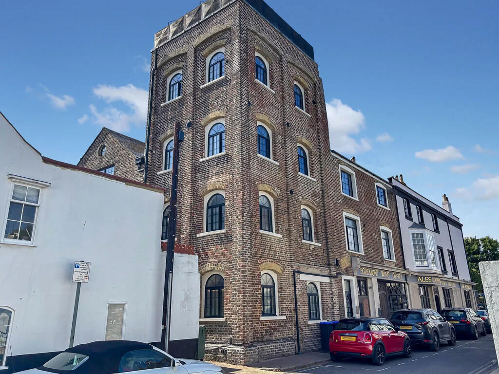 Main image of property: Warwick Road, Worthing, BN11 3ET