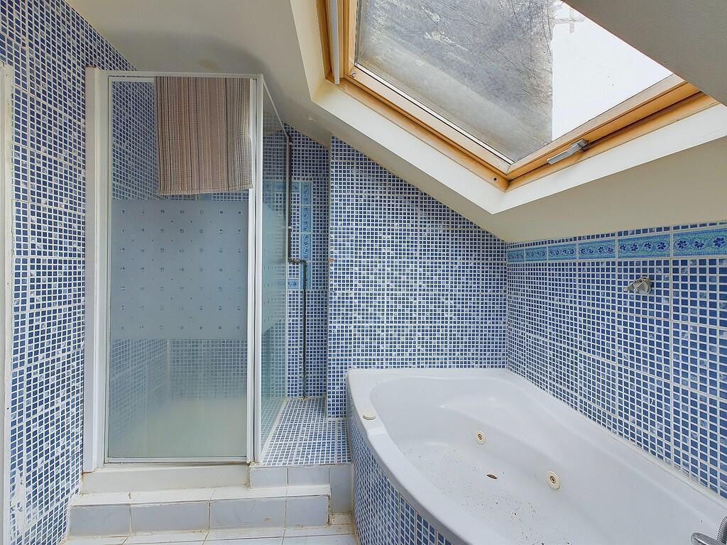 Additional property image - Buckingham Place, Brighton, BN1 3PQ