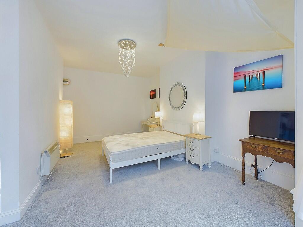 Additional property image - 10 Charlotte Street, Brighton
