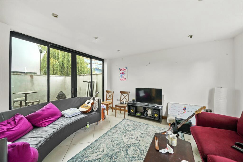 Main image of property: Tavistock Mews, Holloway, N19