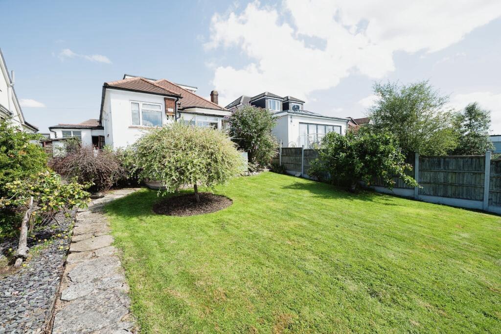 3 bedroom bungalow for sale in Lawns Way, Collier Row, RM5