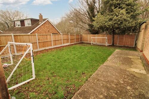 Additional property image - Walton Gardens, Hutton, CM13
