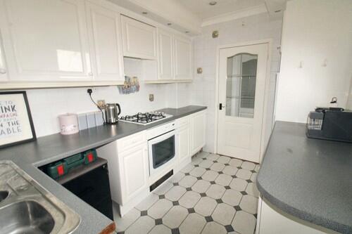 Additional property image - Walton Gardens, Hutton, CM13