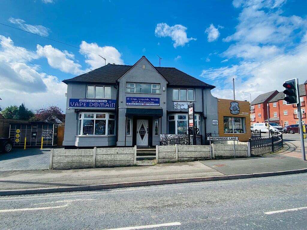 Main image of property: Detached Commercial Property, Sutton Road, Mansfield, Nottinghamshire, NG18 5EX