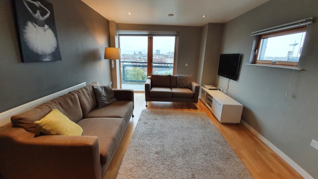 2 bedroom penthouse for rent in The Gateway North Leeds LS9