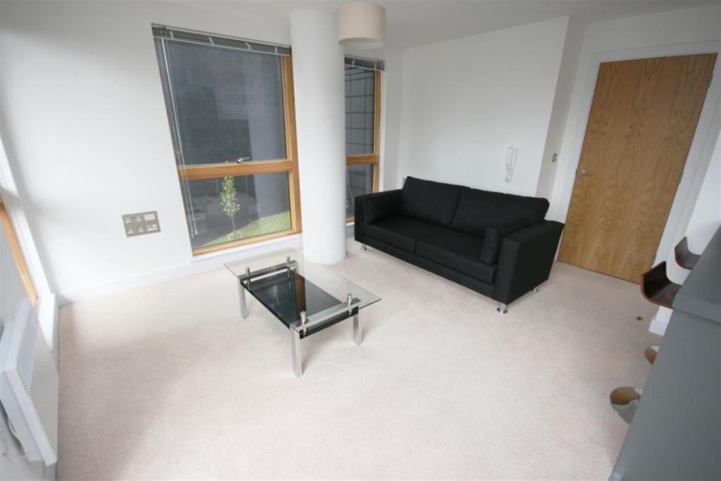 2 bedroom apartment for rent in Cypress Place, Manchester M4