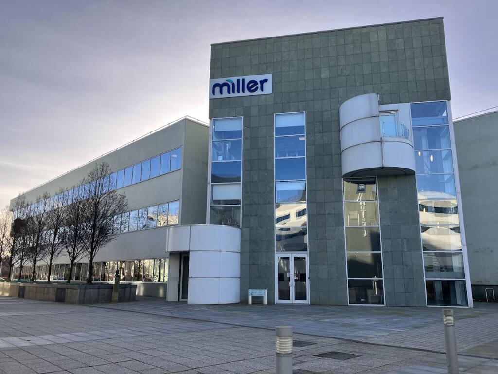 Main image of property: 2 Lochside View, Edinburgh, EH12 9DH