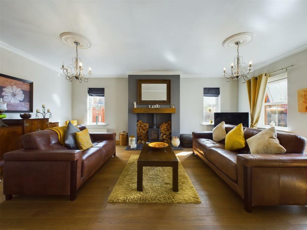 Additional property image - Sanderling Way, Porthcawl