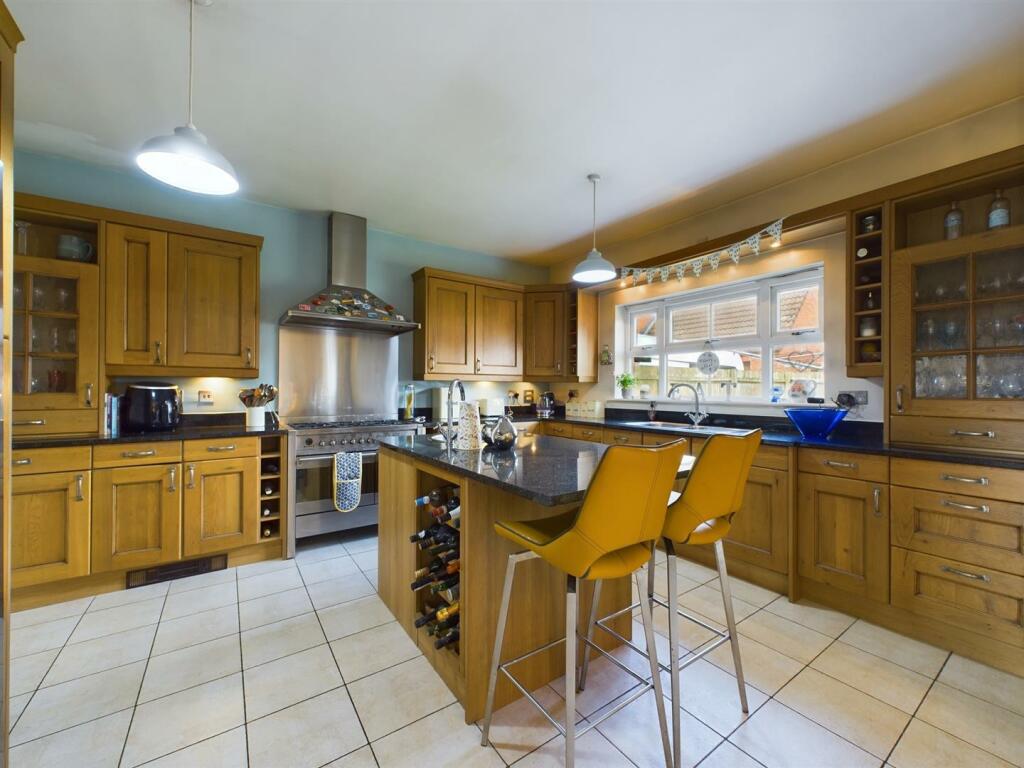 Additional property image - Sanderling Way, Porthcawl