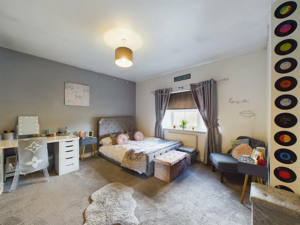 Additional property image - Sanderling Way, Porthcawl