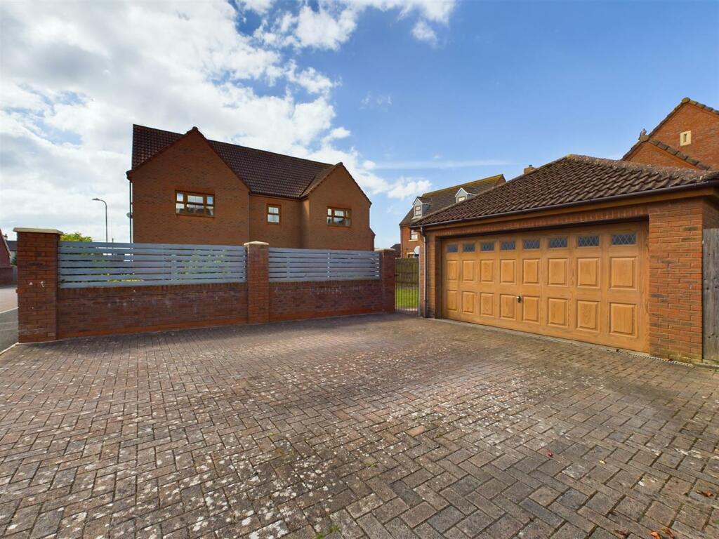 Additional property image - Sanderling Way, Porthcawl