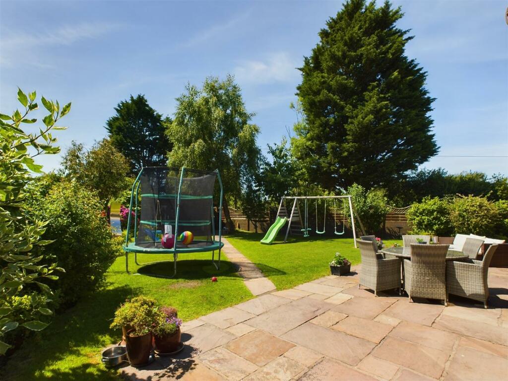 Additional property image - Heol Broom, Maudlam, Bridgend