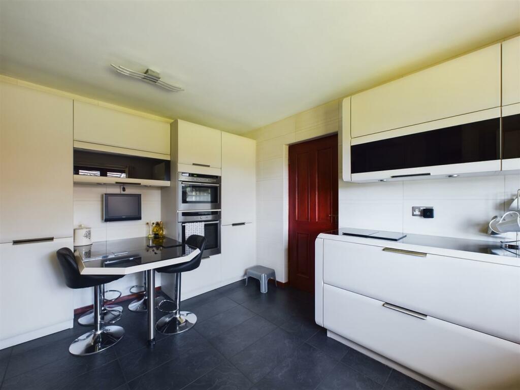 Additional property image - Heol Broom, Maudlam, Bridgend