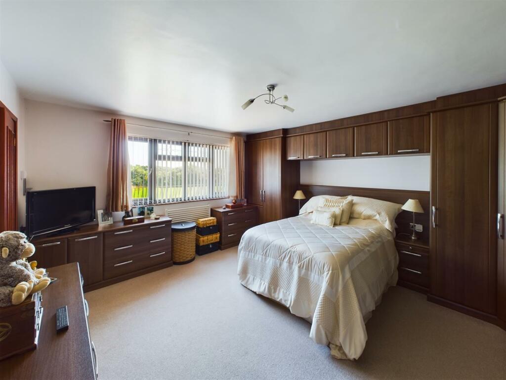 Additional property image - Heol Broom, Maudlam, Bridgend