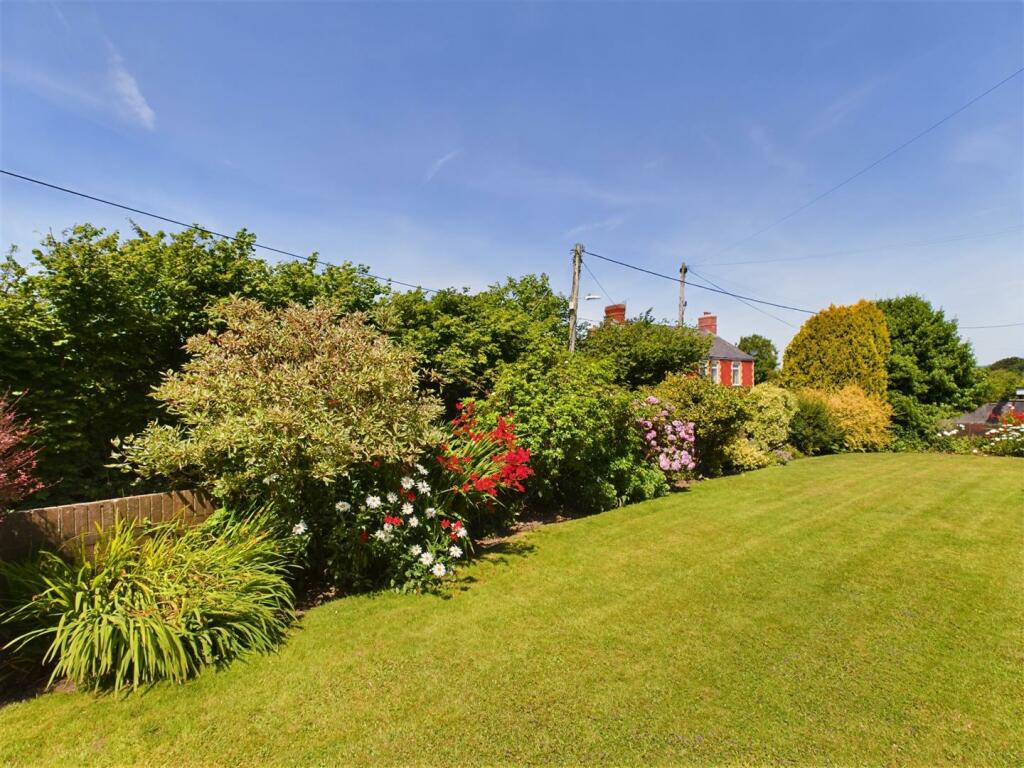 Additional property image - Heol Broom, Maudlam, Bridgend