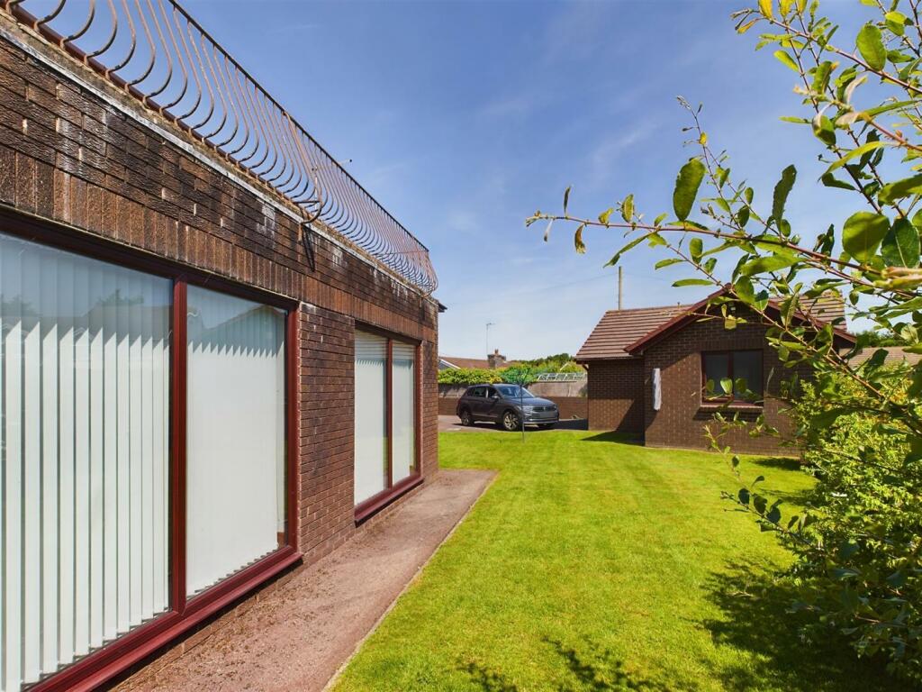 Additional property image - Heol Broom, Maudlam, Bridgend