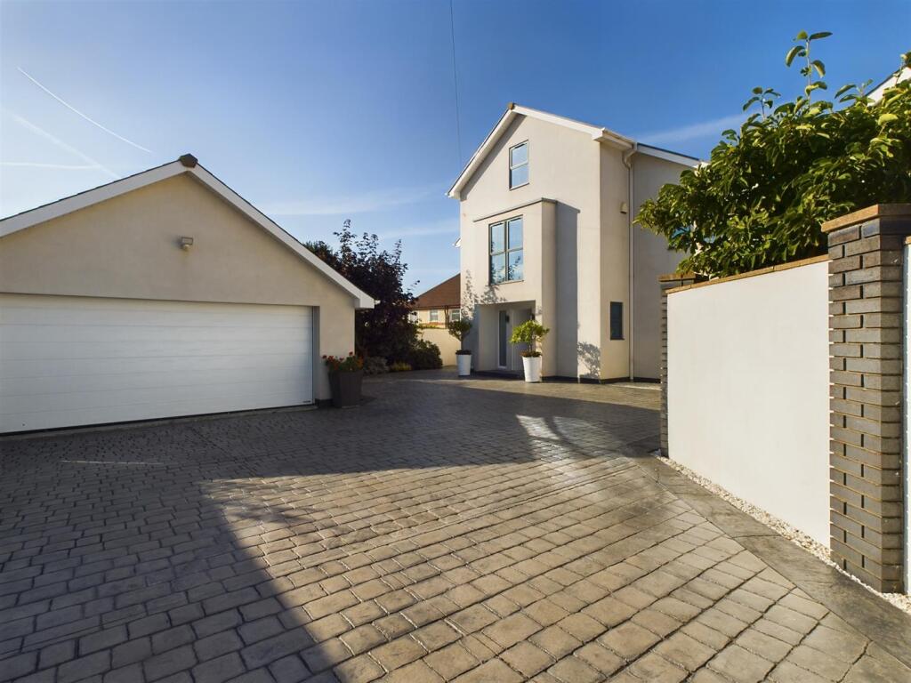 Additional property image - Hutchwns Close, Porthcawl