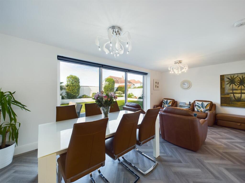 Additional property image - Hutchwns Close, Porthcawl