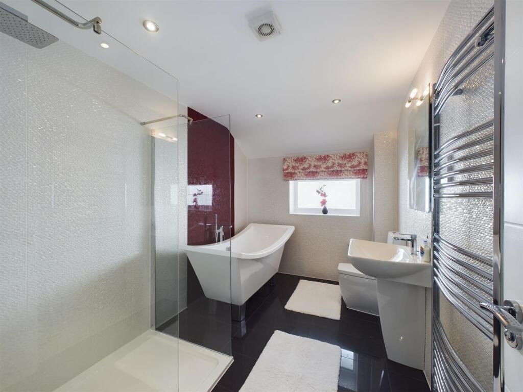 Additional property image - Hutchwns Close, Porthcawl