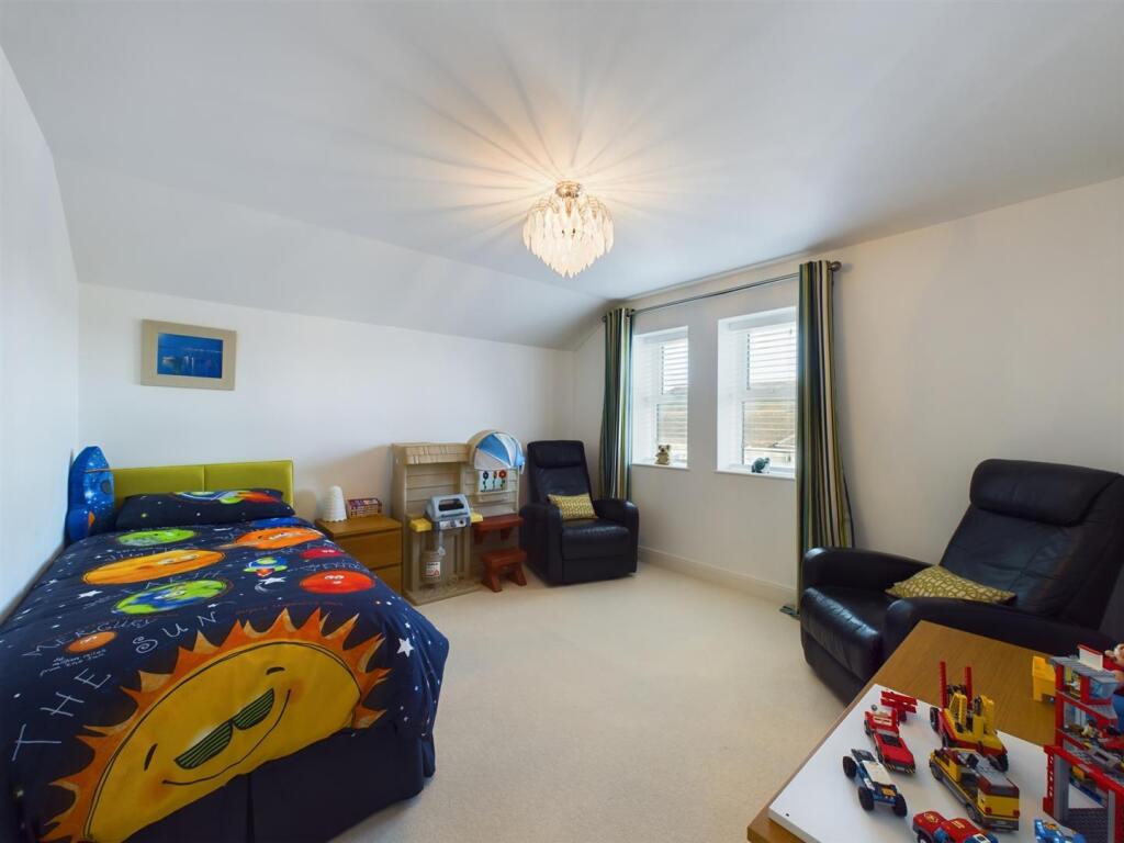 Additional property image - Hutchwns Close, Porthcawl