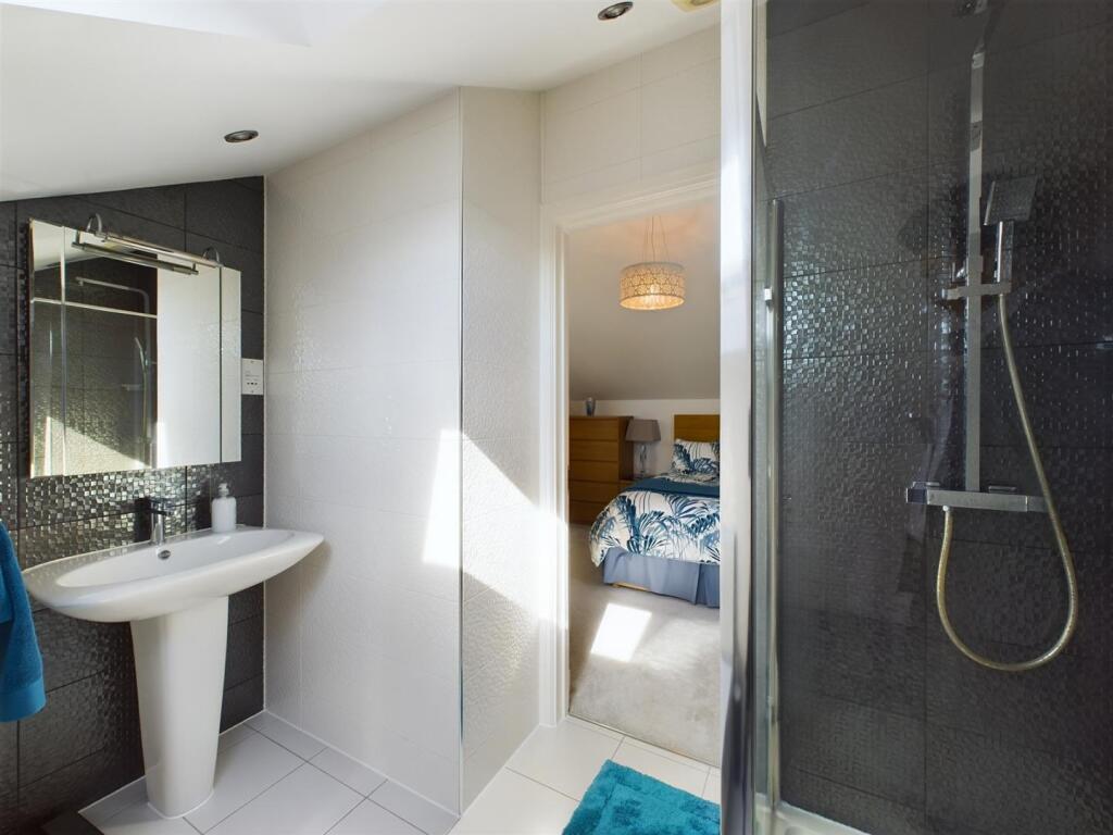 Additional property image - Hutchwns Close, Porthcawl