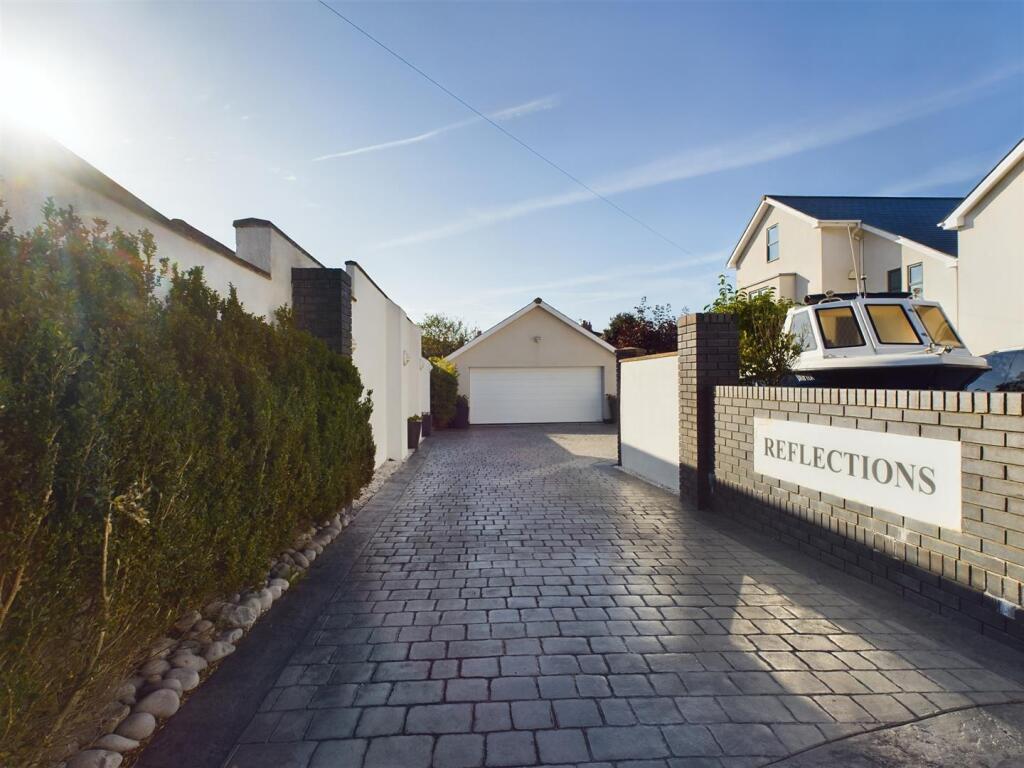 Additional property image - Hutchwns Close, Porthcawl
