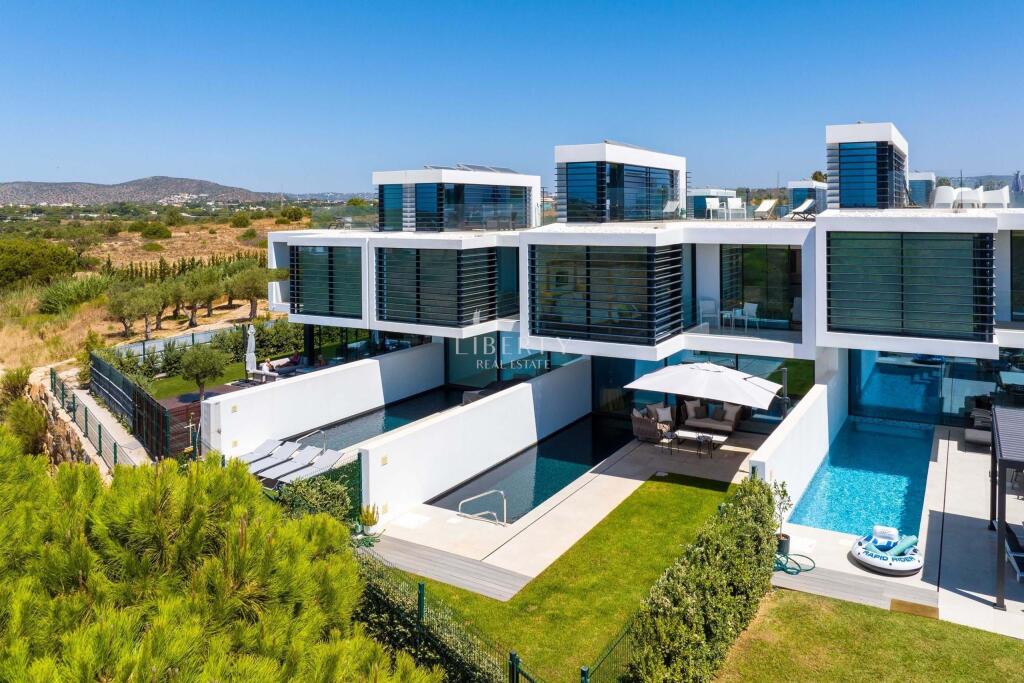 Main image of property: Algarve, Almancil