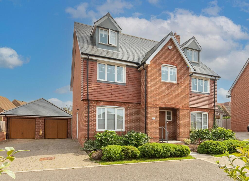 Main image of property: Estone Road, Aston Clinton, Aylesbury, Buckinghamshire, HP22
