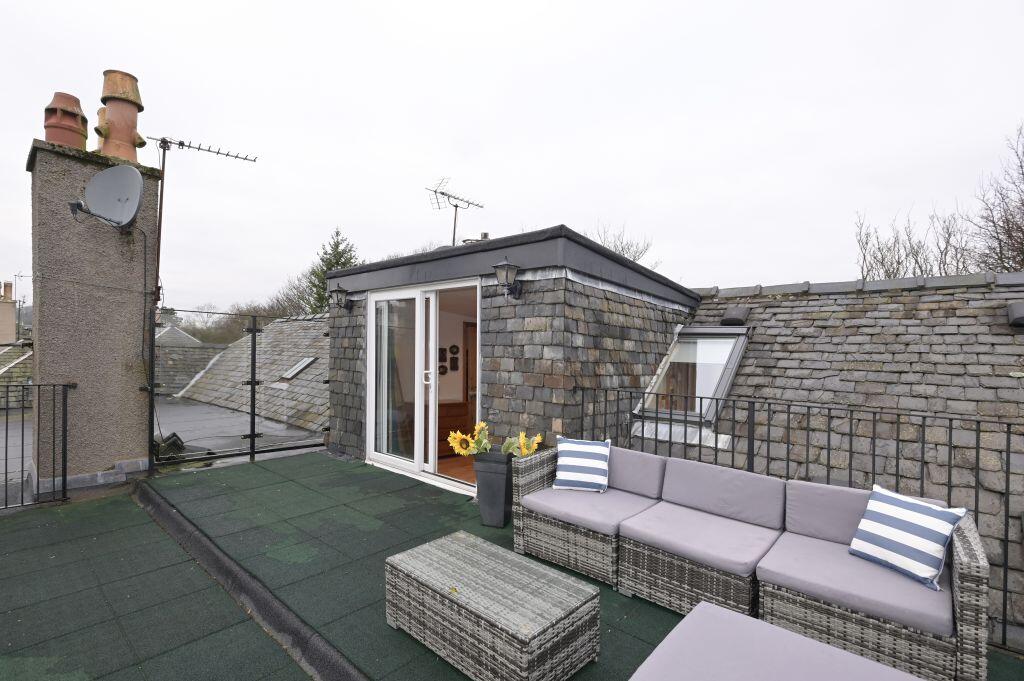 Main image of property: 1 Greenbank Drive, Edinburgh, EH10 5RE