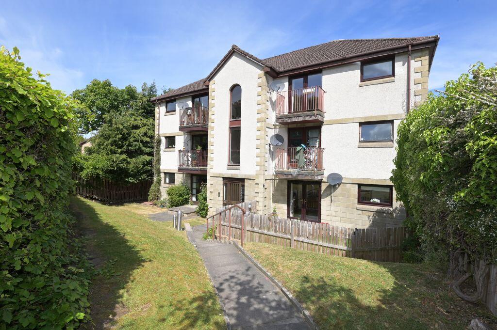 Main image of property: 171 Flat 2, Redford Road, Colinton, Edinburgh EH13 9NF