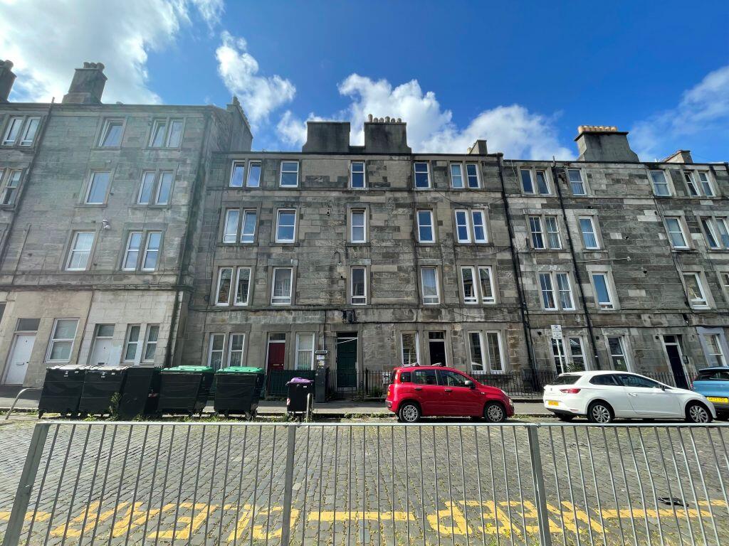 Main image of property: PF2, 10, Springwell Place, EDINBURGH, EH11 2JA