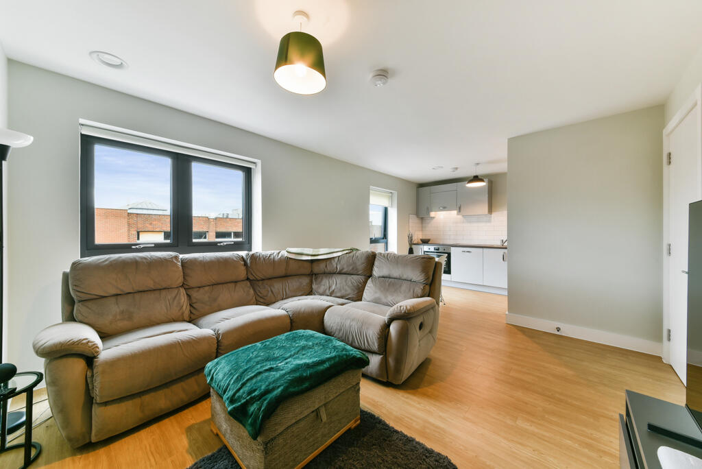 Main image of property: Weavers Yard, Newbury Newbury RG14