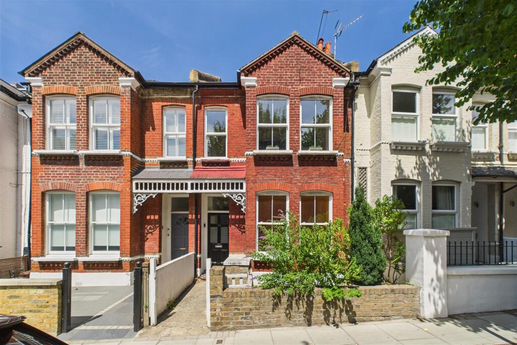 Main image of property: Honeywell Road, London, SW11